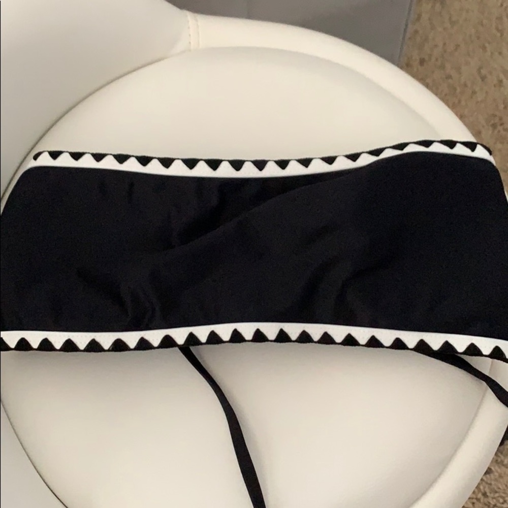 Strapless bikini top